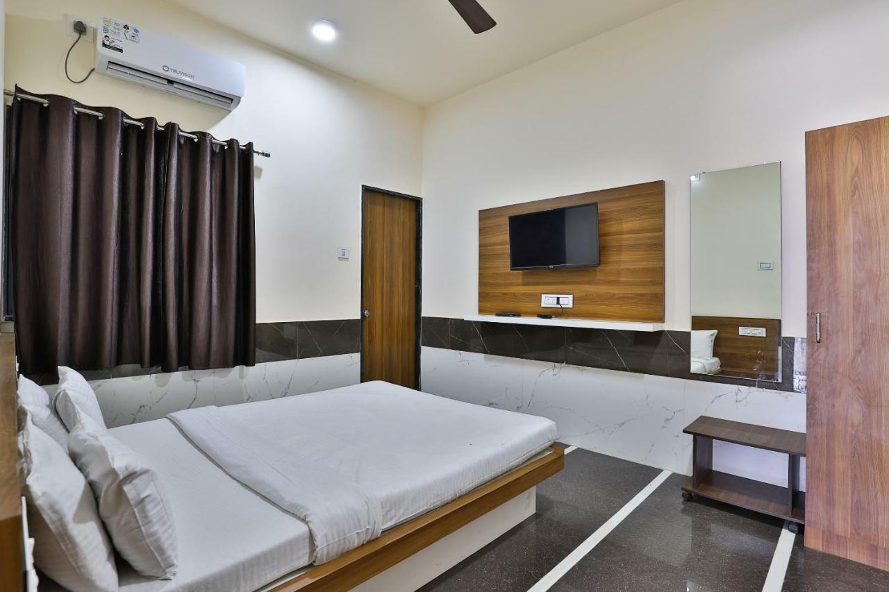Spot On 37366 Hotel Mahalaxmi Dwarka (Gujarat) Exterior foto